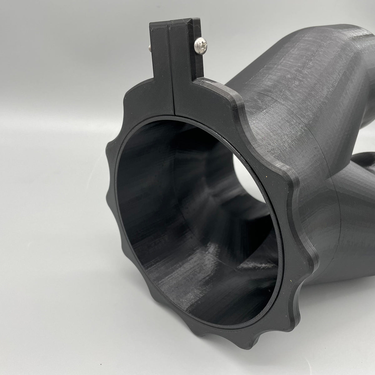 Magnetic Duct Dust Port Clamp On Body -  MagDuct Quick Disconnect