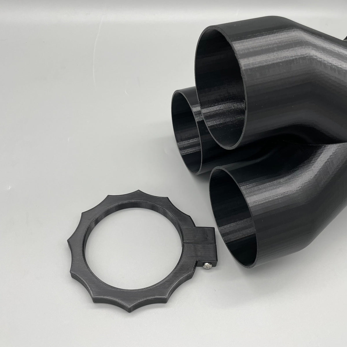 Magnetic Duct Dust Port Clamp On Body -  MagDuct Quick Disconnect
