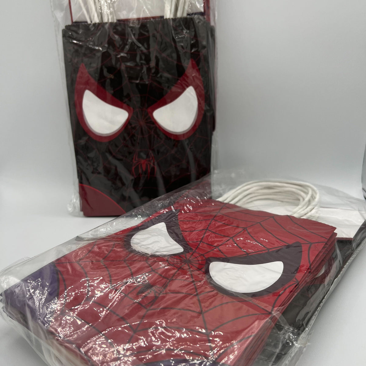 (32Pcs) Spiderman Spider-Man Goodie Bags, DC Comics Party Favor Gift Bag - Texas