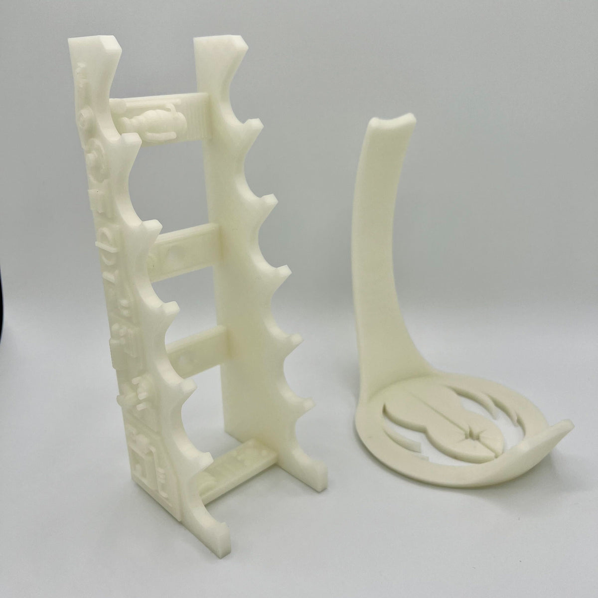 Kyber Krystal Display Holder and Tilted Hilt Lightsaber Holder - Glow in the Dark